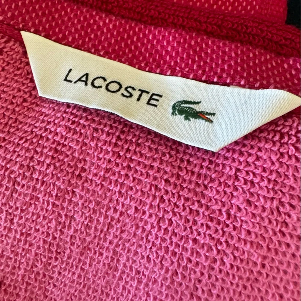LACOSTE “his & hers” towel set! 💙🐊🩷100% cotton, beautiful colors, see photos: